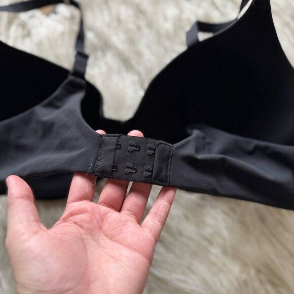 Skims Fits Everybody T-shirt Bra Onyx Size 42B - Picture 6 of 8